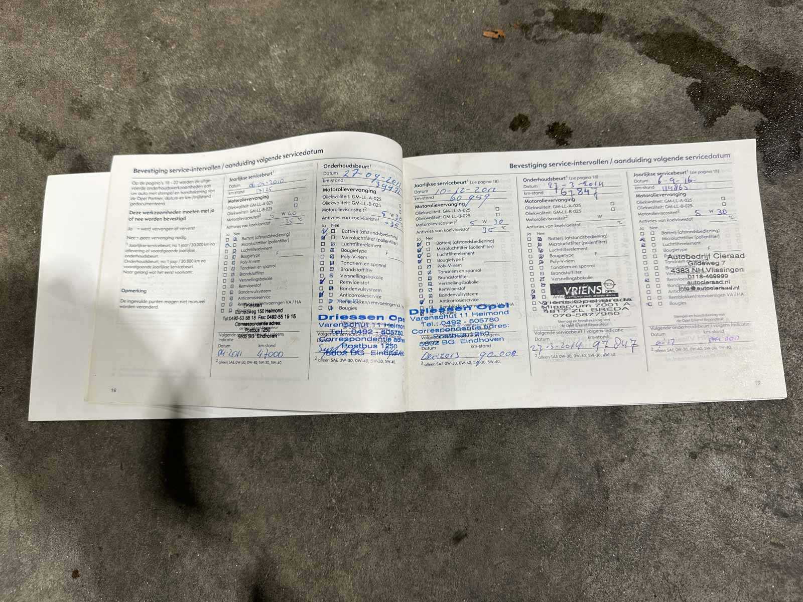 Opel Astra GTC 1.8 Cosmo 140pk 2009 (Origineel-NL), 16-JDN-1