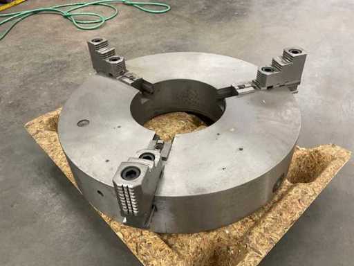 630 mm 3-jaw chuck