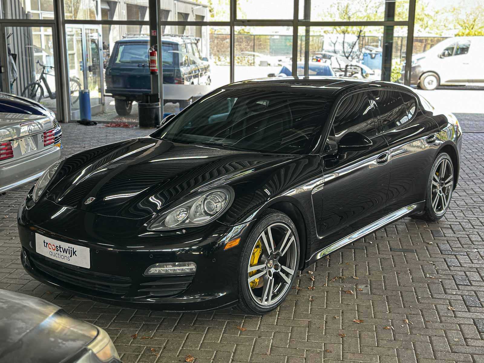 Luxury & sports cars te Boxmeer