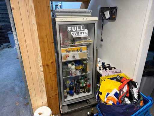 Lodówka z linii Exquisit Design z wózkiem mobilnym