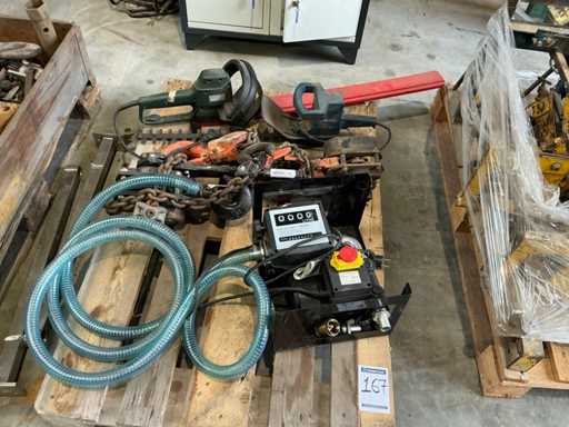 Partij divers hijsmateriaal en gereedschappen