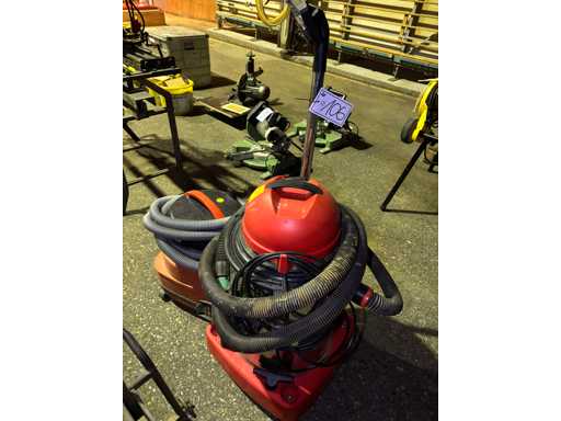  2 industrial vacuum cleaners