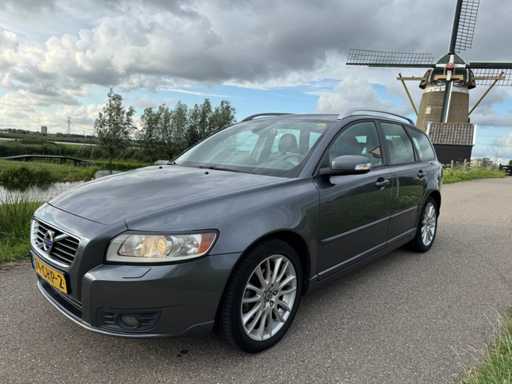 Volvo  V50  2.0 Edition II 74-GHP-2