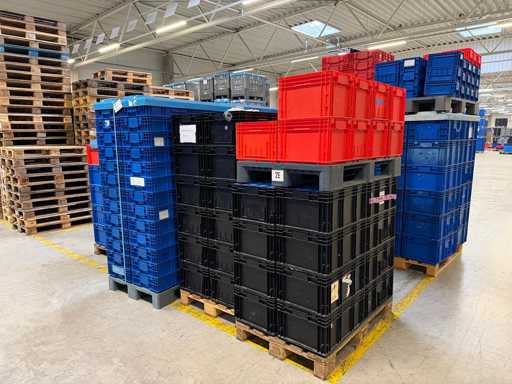  MIX PLASTIC CONTAINERS MIX