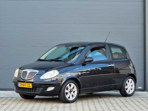 Lancia - 2005 - Ypsilon - 1.2-16V Oro - 79-RT-ZG