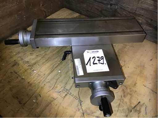 Kreuzschlitten links