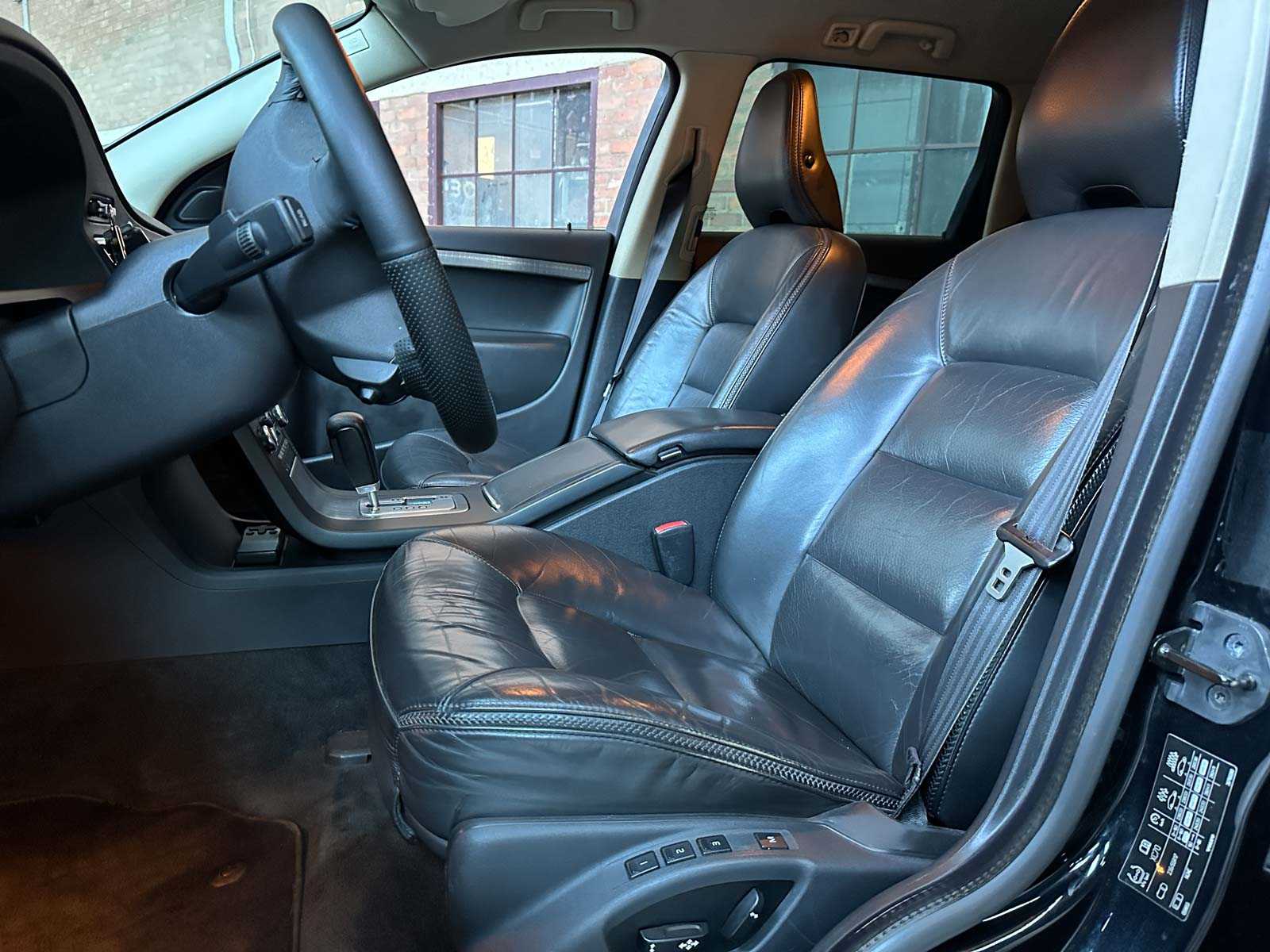 Volvo XC70 2.4 D5 Summum 185pk 2009, PD-287-R Youngtimer