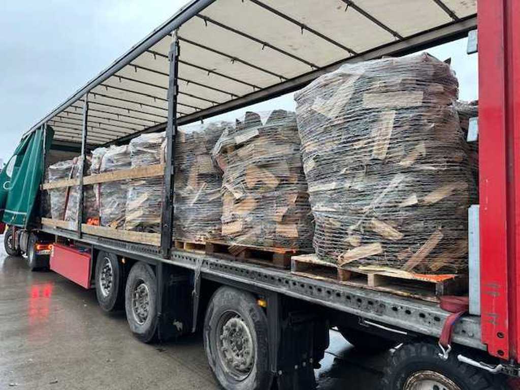 39 m³ Pine firewood - length 33 cm