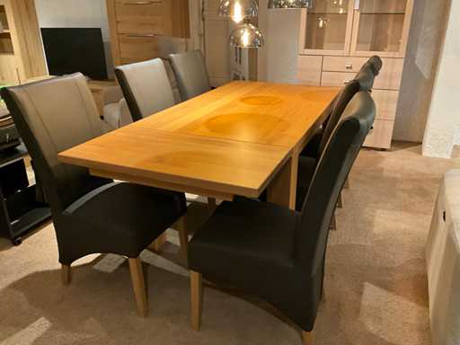 D?bowy stó? rozk?adany do jadalni