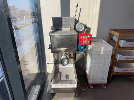 Dominioni - P55R - Pasta machine