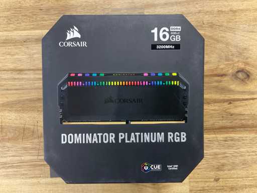 Corsair Dominator Platinum RGB DDR4 16GB