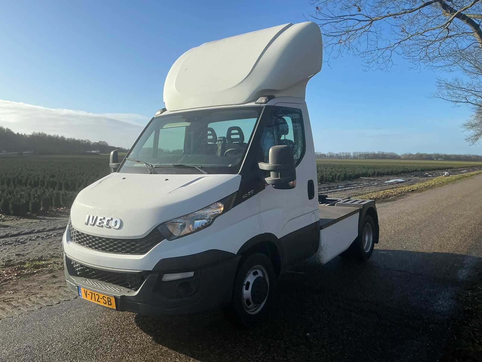 2015 Iveco Daily 40-210 BE tractor V-712-SB