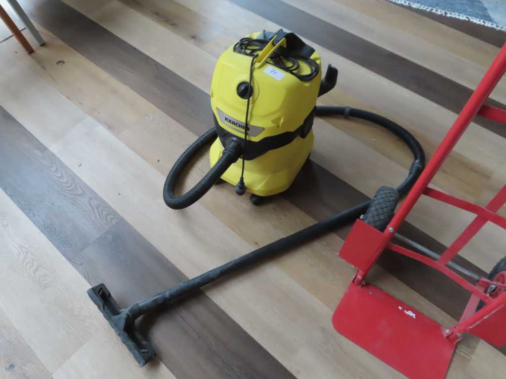 Kärcher - WD 4 - Vacuum cleaner