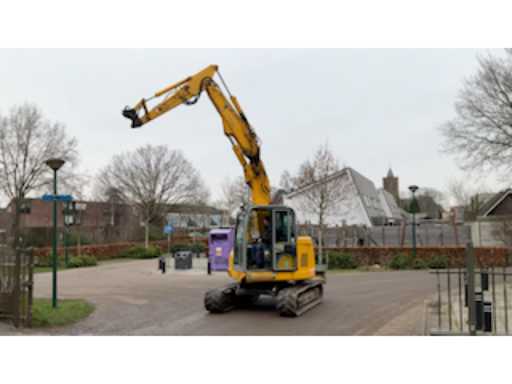 3ee38694-b582-412d-b0f6-cb43fda8769f.mp4