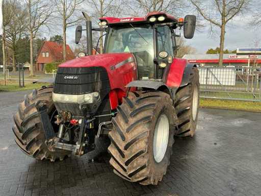 Tracteur agricole Case IH 185 à quatre roues motrices 2015