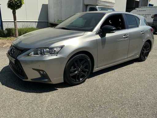 Lexus 2021 - CT200H 