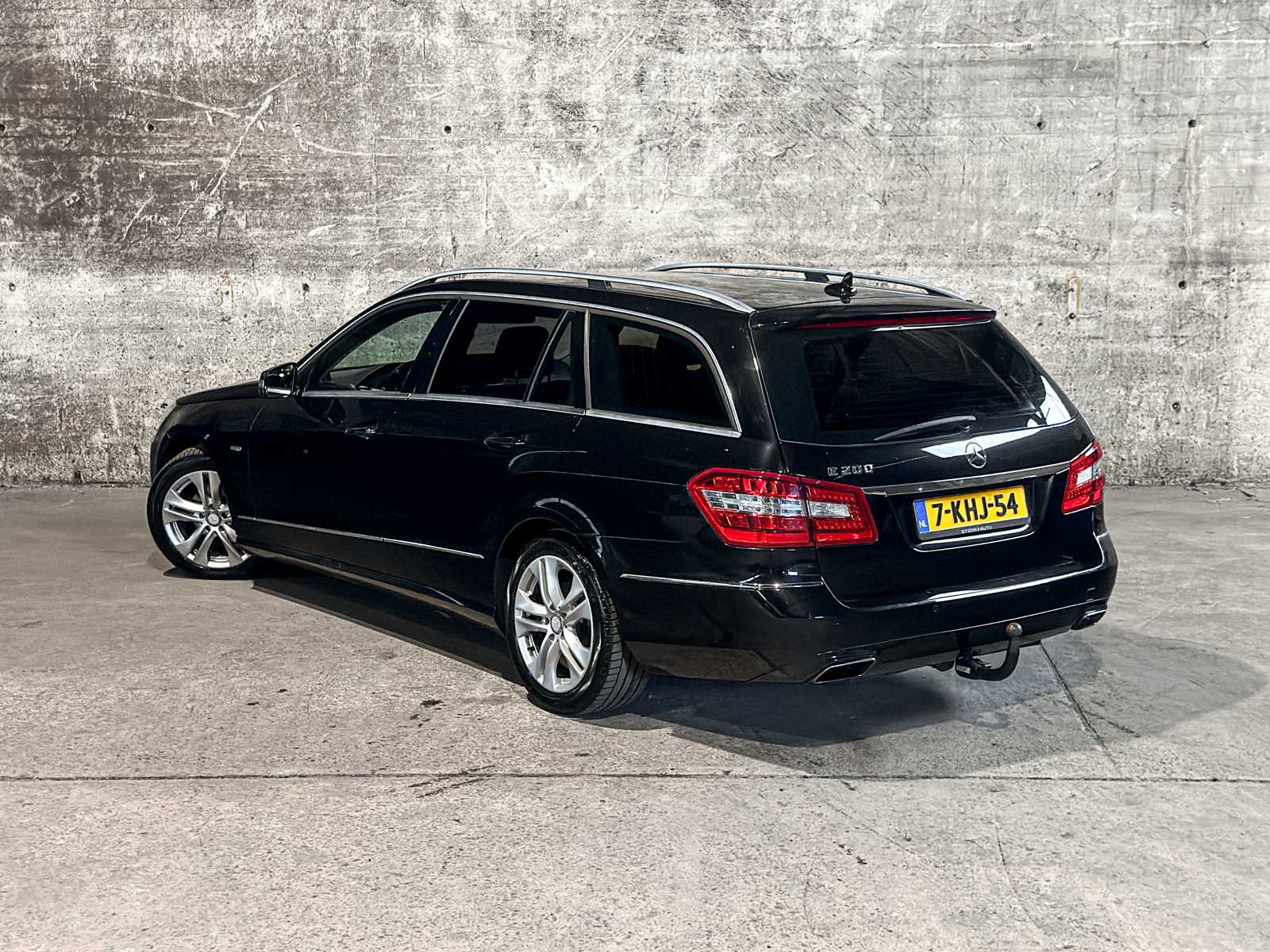 Mercedes-Benz E200 Estate CGI Business Class Avantgarde E-klasse 184pk 2012, 7-KHJ-54