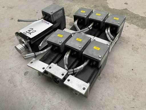 Servomotoren (7x)