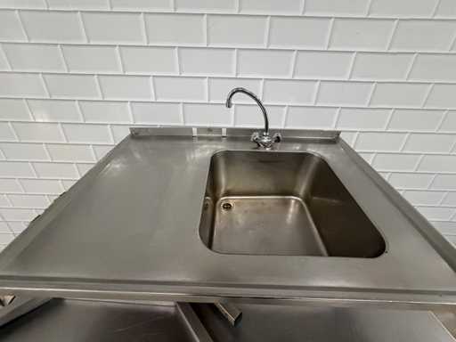 Évier en acier inoxydable pour le mur avec supports muraux