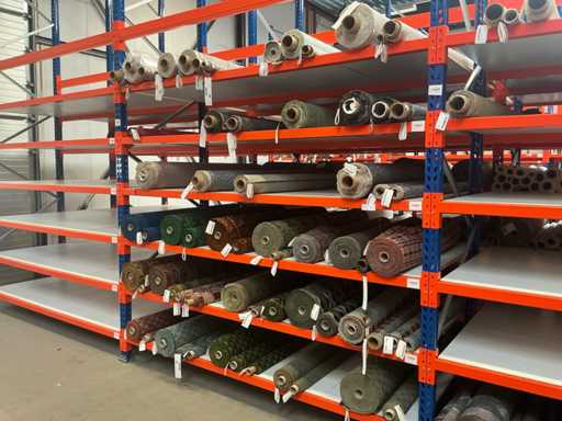 Vari rotoli di tessuti/tessuti per tappezzeria Pleasure e Passion (60x)