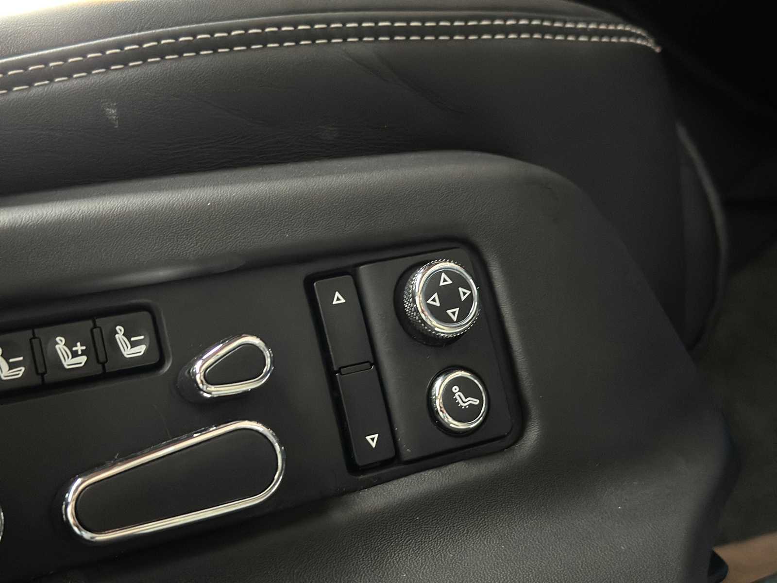 Bentley Bentayga 4.0 V8 First-Edition 550pk 2021