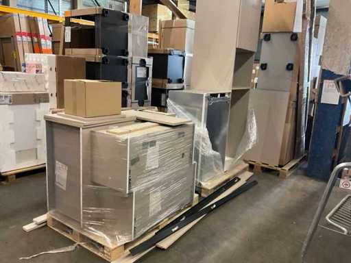 Partij keukenkasten en koelkast 103 cm