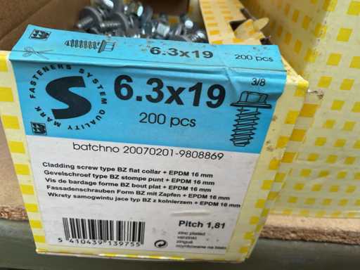 13 x dozen gevelschroeven