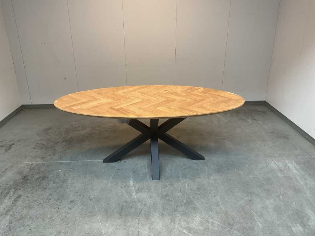 Continuous slats herringbone Dining room table 200 cm