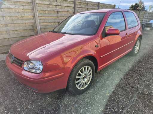 Volkswagen Golf Passenger Car 2003