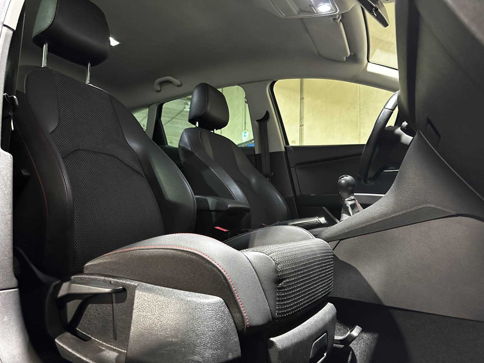 SEAT Leon 1.4 TSI Style 121pk 2013, N-494-VV
