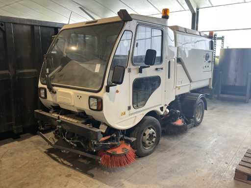 2006 Scarab Minor hydrostatic Self-propelled sweeper