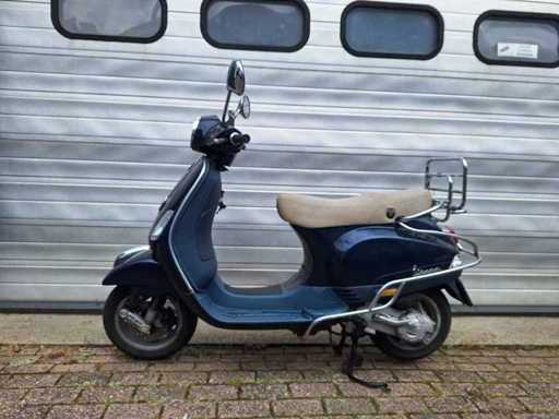 Piaggio Vespa LX 45 km moped 4-stroke
