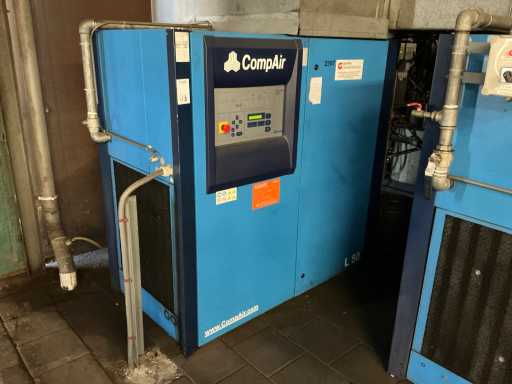2008 Compressore a vite CompAir L50-7.5A