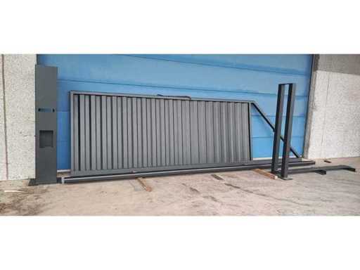 Porte en acier