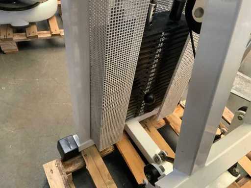 Technogym Isotonic vertical row Krachtstation