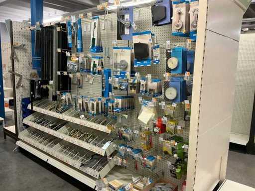 Party aus Garten- und Wohnaccessoires