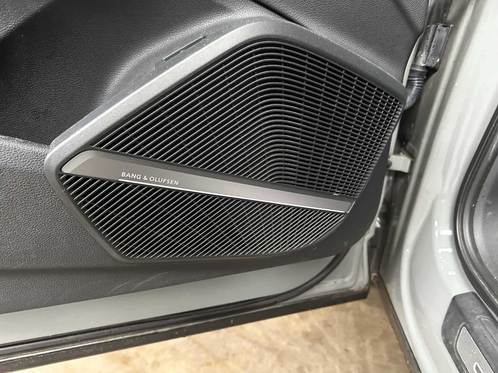 Audi Q5 2.0 TFSI Quattro Sport S Line Black Edition 252pk 2018 (Origineel-NL + 1e Eigenaar), TT-931-B