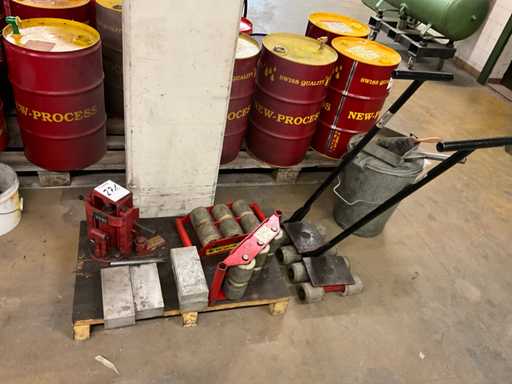 Vojens Tovvaerk / Keller VAKS Role de rezervor ?i dispozitive de ridicare