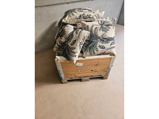 34x decorative cushions palm tree