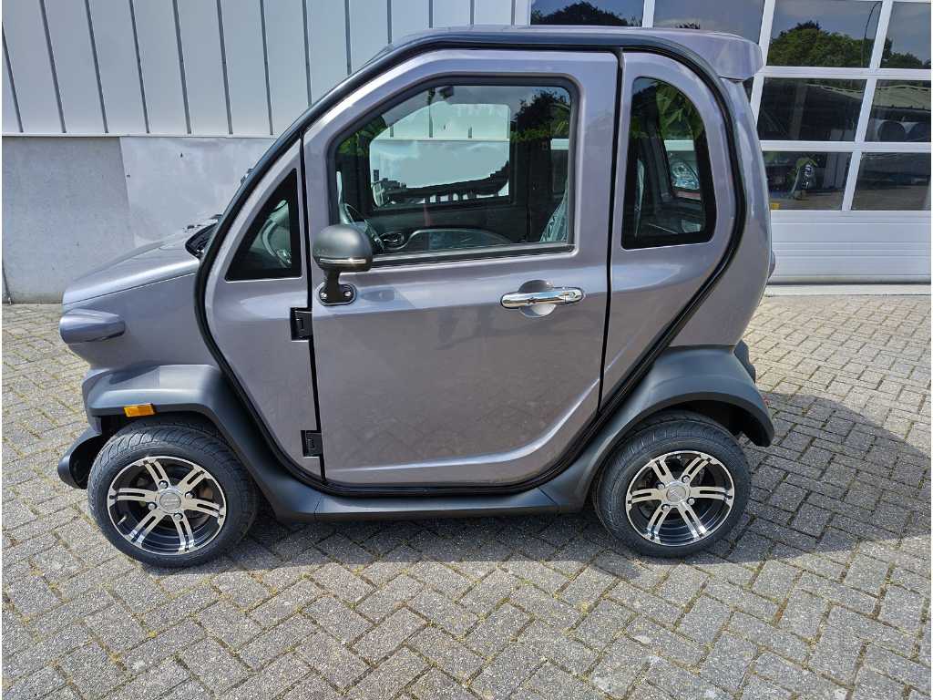 LUQI - EV300 - M1 - 45 km elektrische stadsauto - 2023