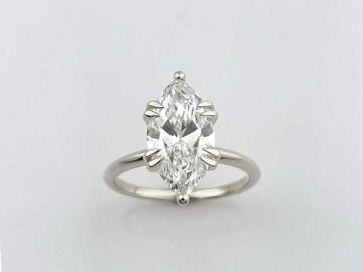 Bague en or blanc 14 kt avec diamant cultivé en laboratoire de 3,04 ct