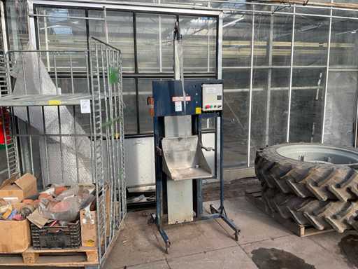 2013 Riempitore per secchi BEM08CX molle