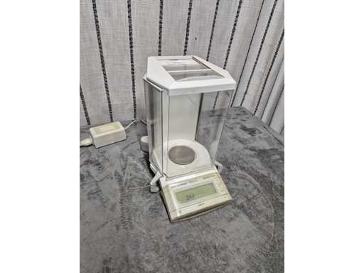 METTLER TOLEDO - AG204DR - Precision Balance