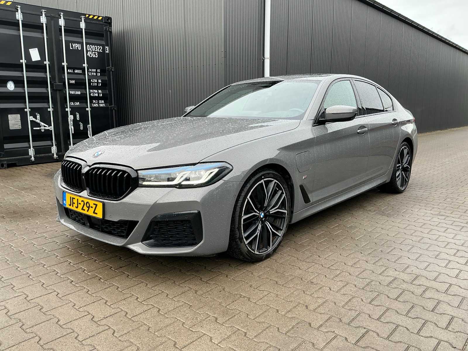BMW 545e xDrive (G30 LCI) M Sport Passenger car