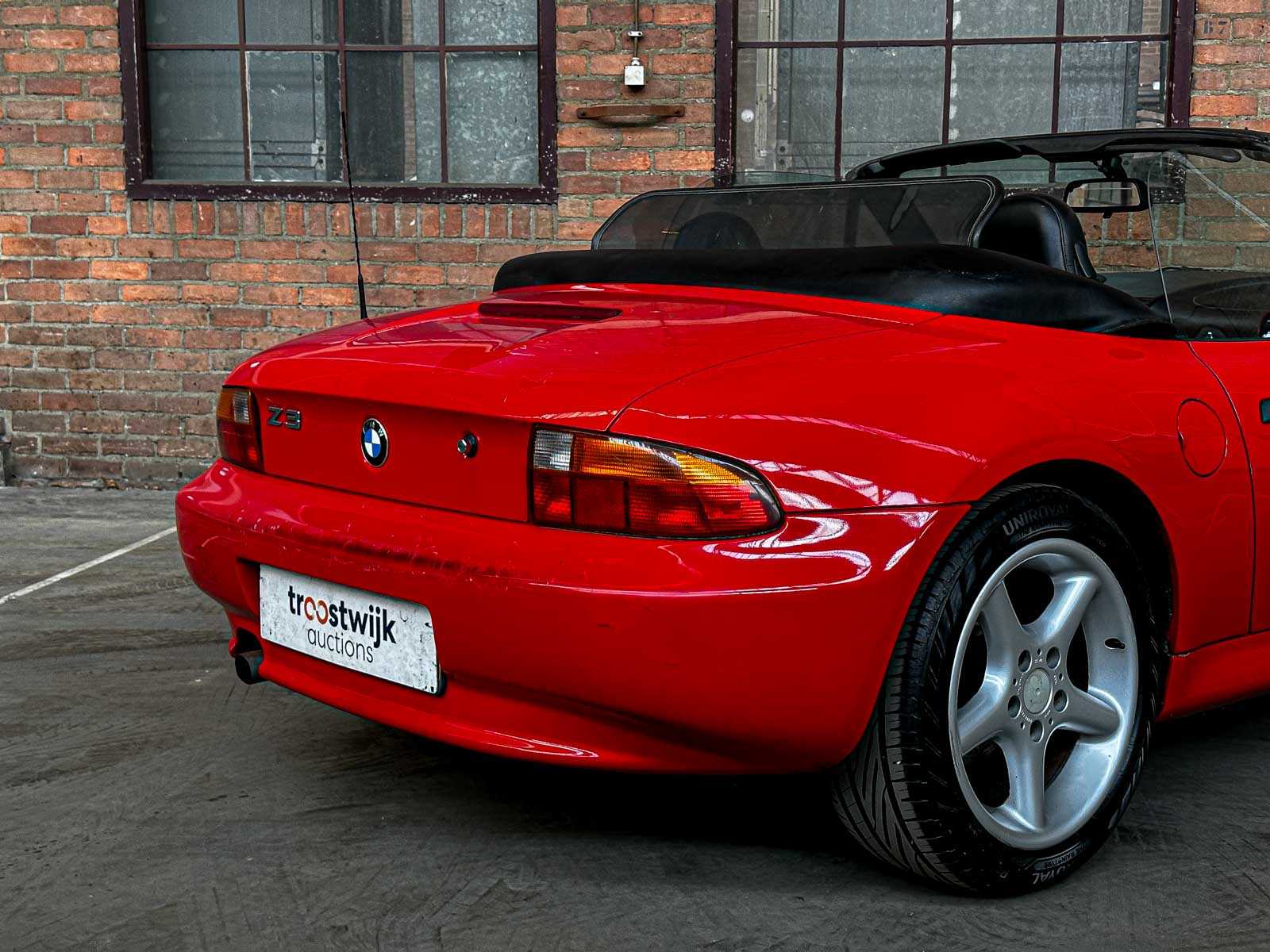 BMW Z3 Roadster 1.9 140pk 1999, 98-PT-GF