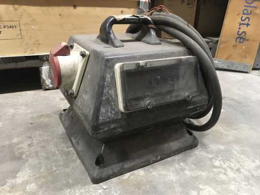 Friand A01 Portable Power Distribution Box