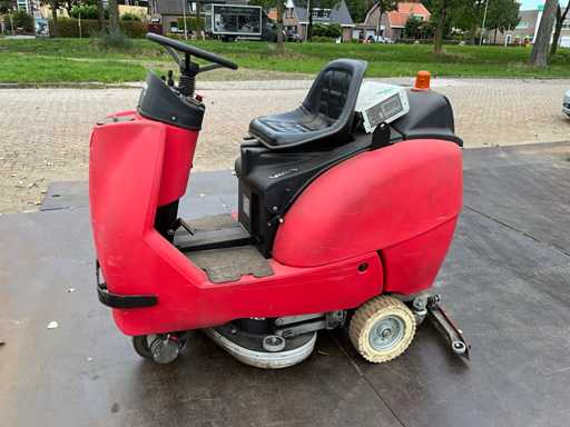 2010 TCM Drive T Floor cleaner/scrubber dryer