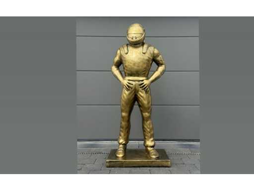 Pilote de course Or H160cm