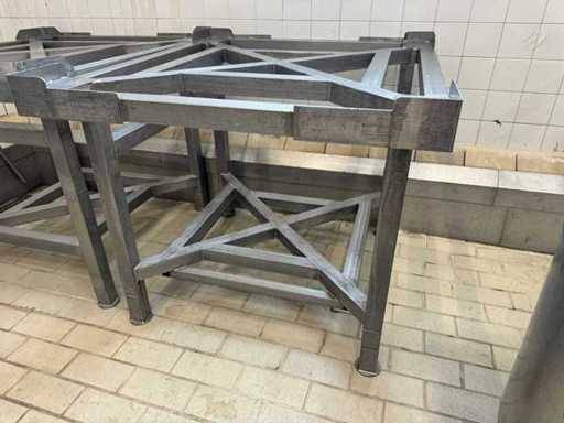 Edelstahl – Stapelbare Stützen