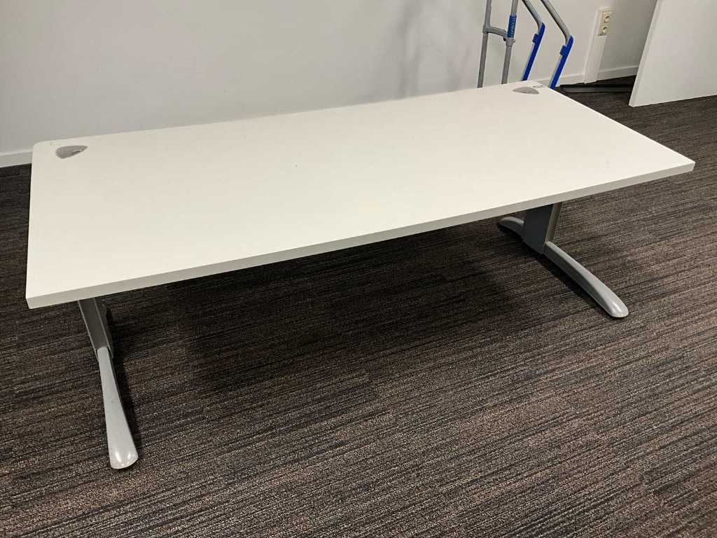 4x Bureau STEELCASE 180x80